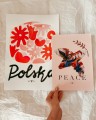 Plakat z napisem "Polska" i plakat "Peace" Pan Lis Kasia Lisiak